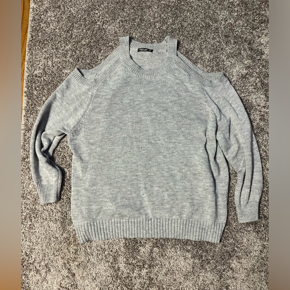 Gray sweater cold shoulder